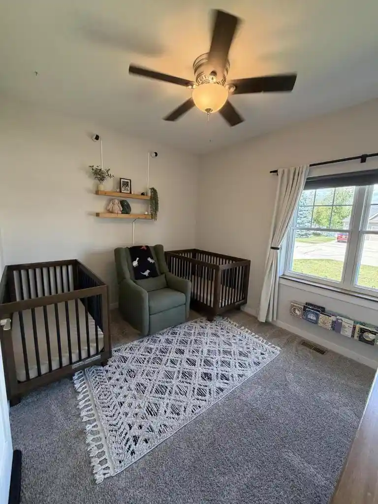 4th image of 491 Thurow Dr Dr, Oconomowoc, WI 53066 | MLS# 1970748