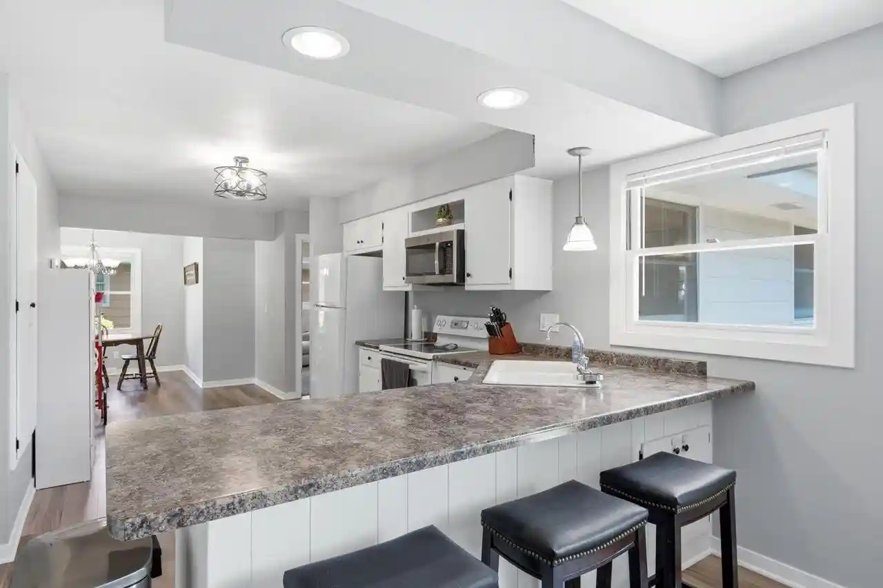 4th image of 1119 Dogwood Lane Lane, Waukesha, WI 53189 | MLS# 1970753