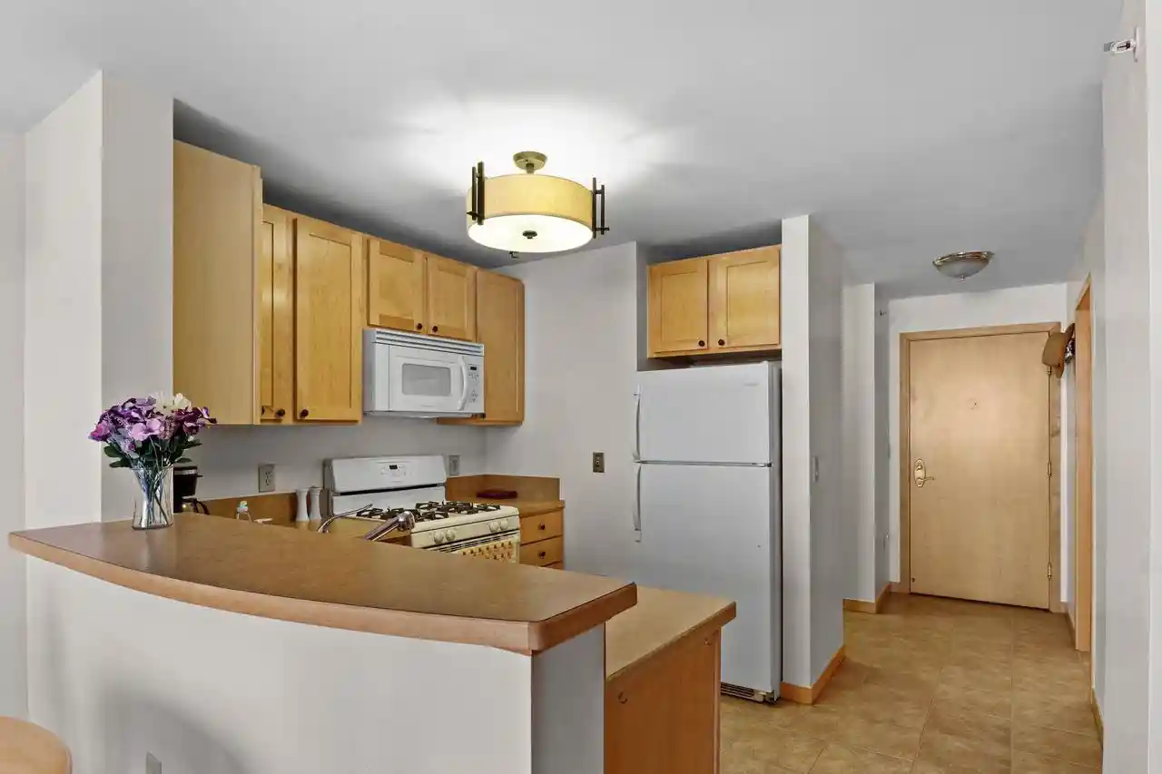 2nd image of 333 W Mifflin Street Street #2050, Madison, WI 53703 | MLS# 2027646