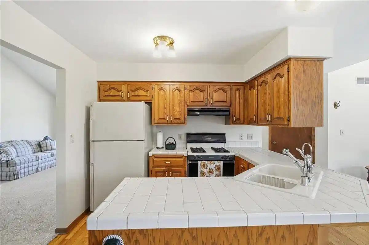 2nd image of 12006 39th Avenue Avenue, Pleasant Prairie, WI 53158 | MLS# 1970780
