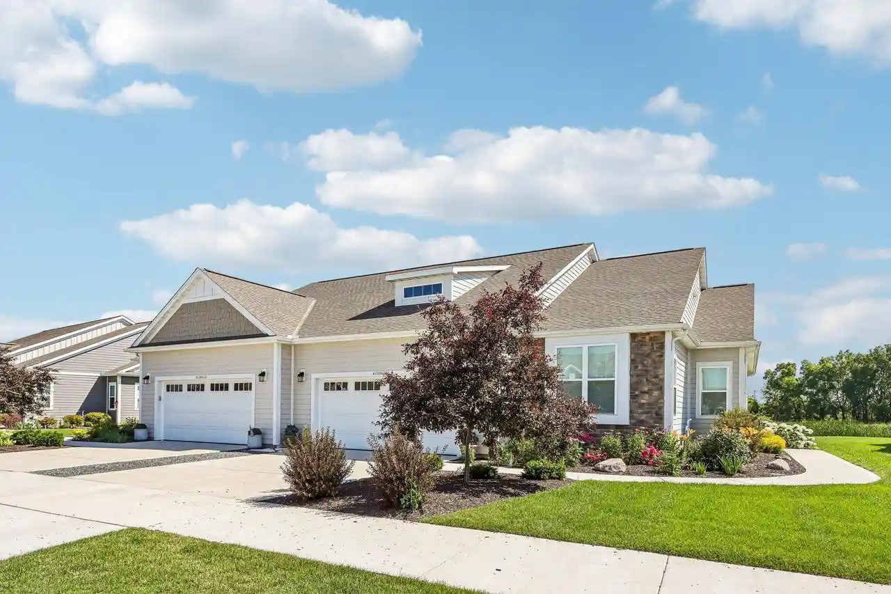 1st image of W252n6634 Aspen Lane Lane, Sussex, WI 53089 | MLS# 1970781