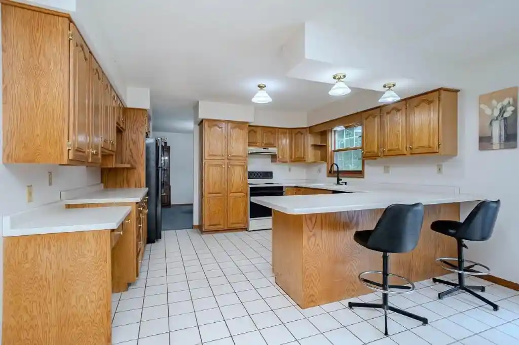 4th image of 413 S Emerald Dr Dr, Wausau, WI 54401 | MLS# 22603165