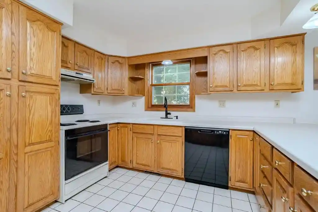 5th image of 413 S Emerald Dr Dr, Wausau, WI 54401 | MLS# 22603165