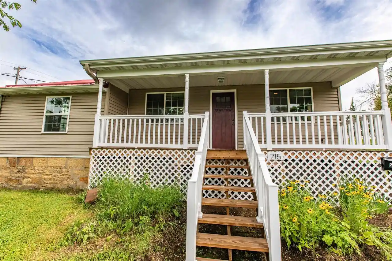 Homes for sale in Mineral Point, WI | 215 5th Street Street, Mineral Point, WI 53565 | MLS# 2027652
