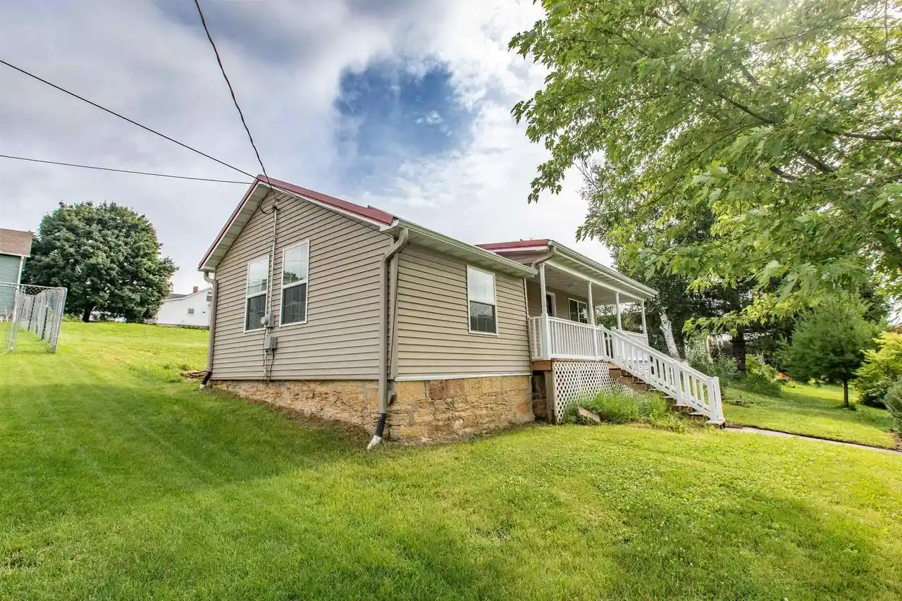 Homes for sale in Mineral Point, WI | 215 5Th Street Street, Mineral Point, WI 53565 | MLS# 2027652