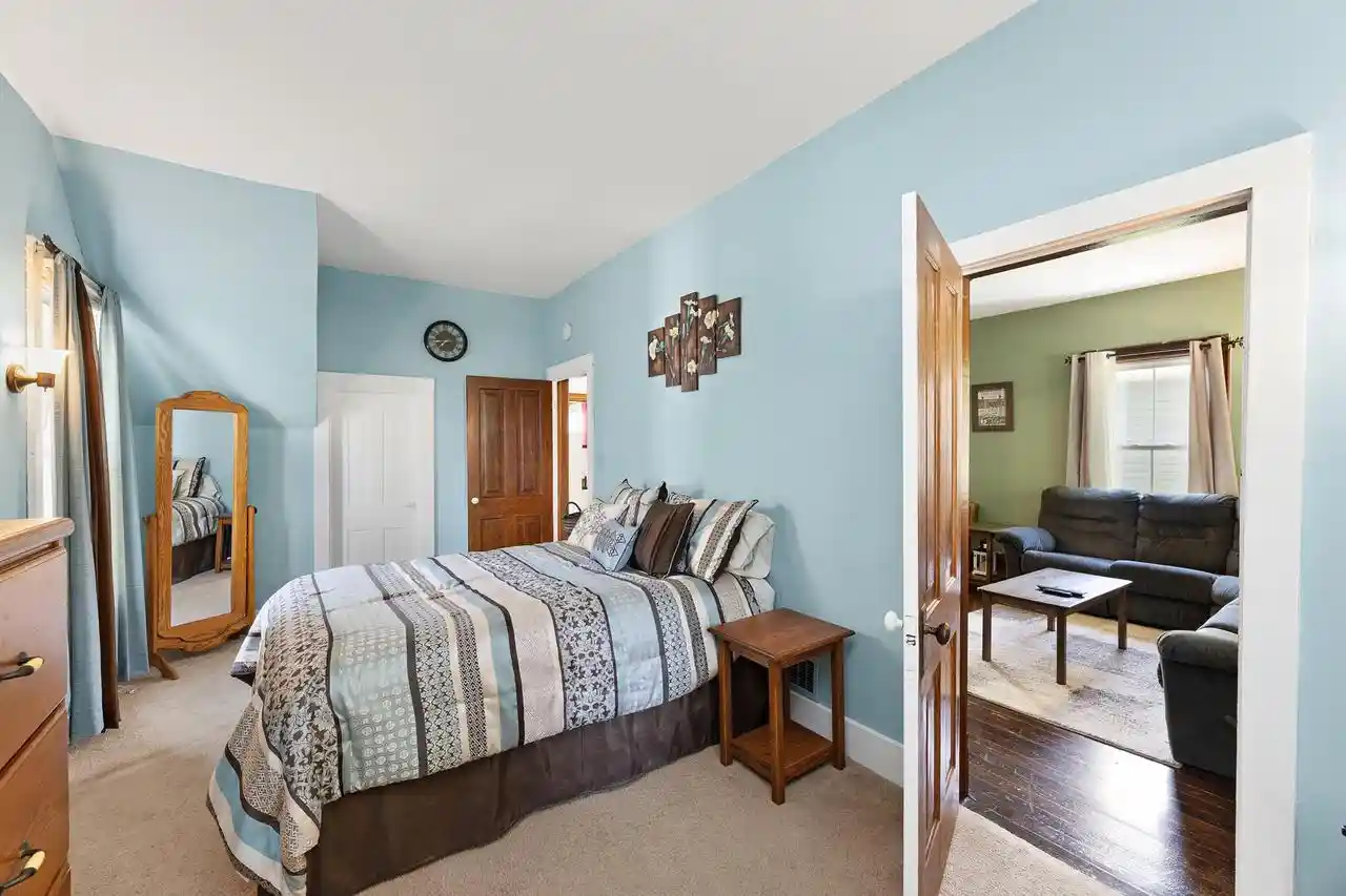 Photo 4 of Sale Pending at 1406 Charles Street Street, La Crosse, WI 54603 | MLS# 1970786 | Listing updated on 2026-09-20