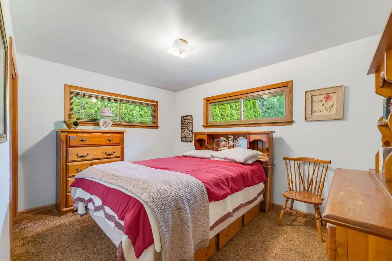 2nd image of W169n8570 Sheridan Dr Dr, Menomonee Falls, WI 53051 | MLS# 1970795