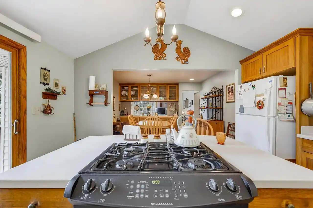 23rd image of W169n8570 Sheridan Dr Dr, Menomonee Falls, WI 53051 | MLS# 1970795
