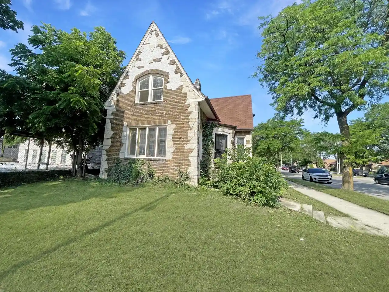 Photo 1 of Single family home for sale at 1501 W Capitol Dr Dr, Milwaukee, WI 53206 | MLS# 1970799 | Listing updated on 2026-09-08