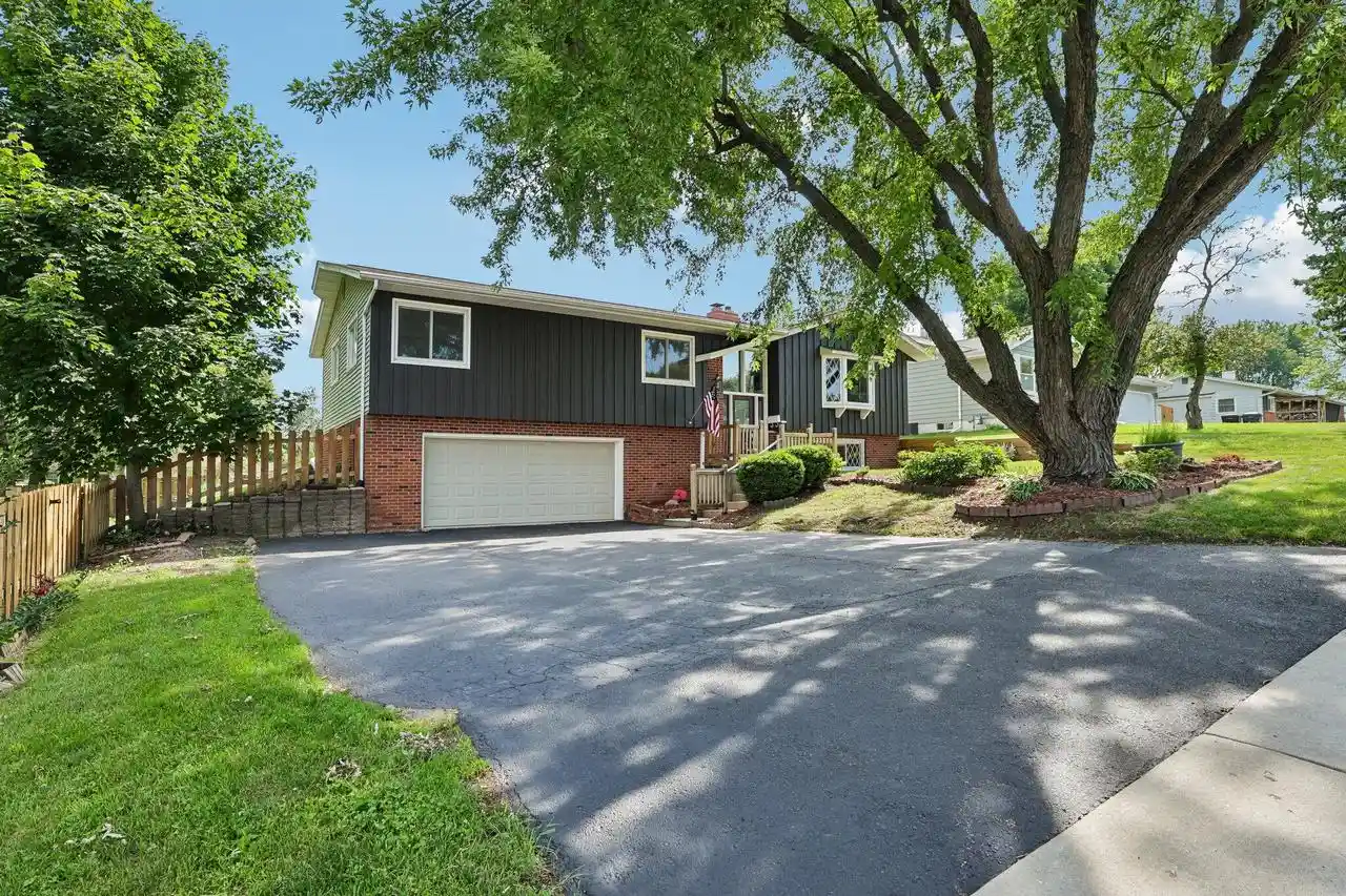 1st image of 413 W Hilltop Trail Trail, Fort Atkinson, WI 53538 | MLS# 1970803