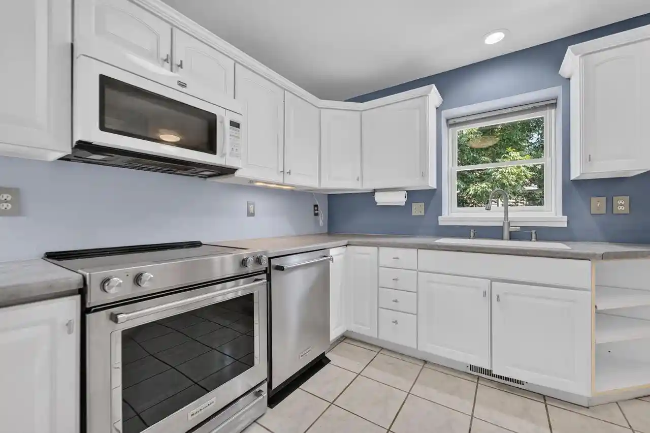 2nd image of 831 S Mills Street Street, Madison, WI 53715 | MLS# 2027656