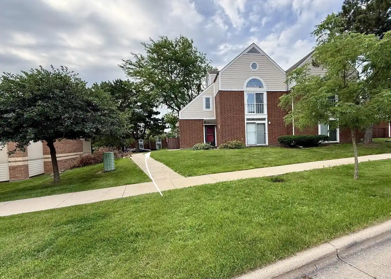 1st image of 515 D'onofrio Dr Dr #1, Madison, WI 53719 | MLS# 2027660