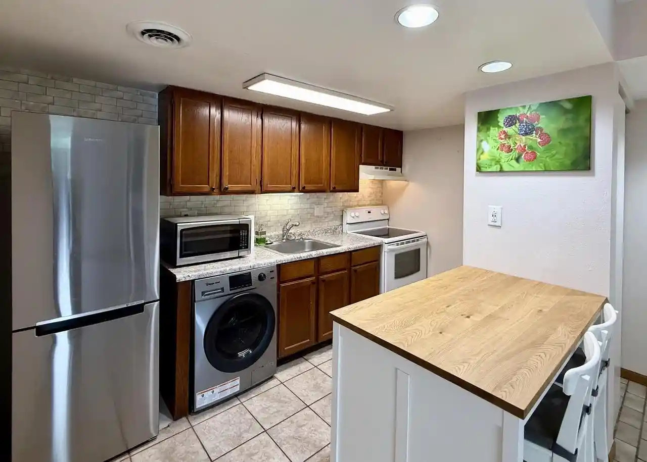 30th image of 515 D'onofrio Dr Dr #1, Madison, WI 53719 | MLS# 2027660