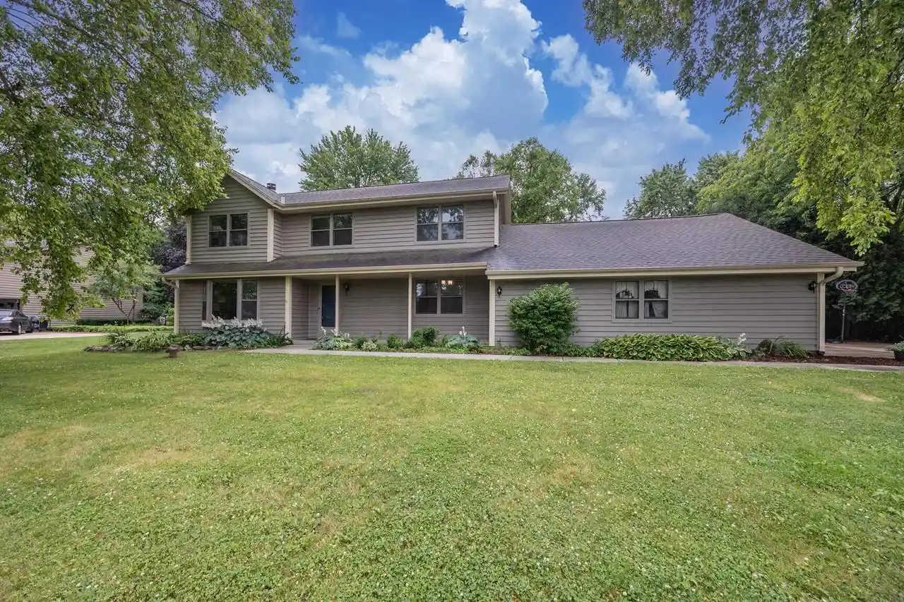 1st image of W233s5269 Cottontail Trail Trail, Waukesha, WI 53189 | MLS# 1970807