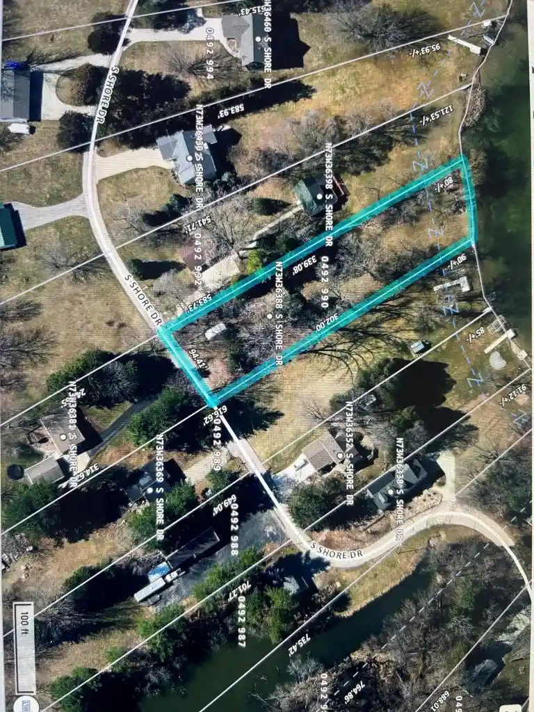 Homes for sale in Oconomowoc, WI | N73W36388 S Shore Dr Dr, Oconomowoc, WI 53066 | MLS# 1970811