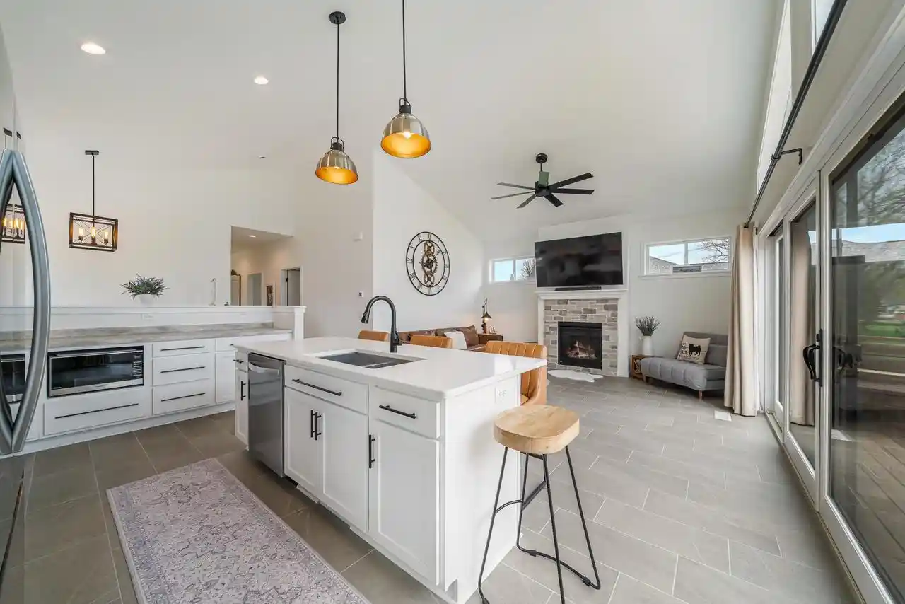 2nd image of N8805 Lakeshore Dr Dr, Van Dyne, WI 54979 | MLS# 50328792