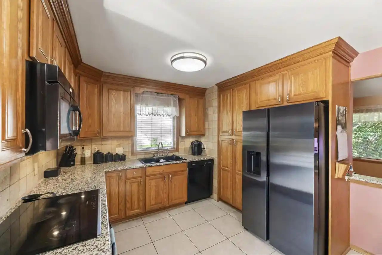 40th image of 255 Willow Dr Dr, Hartland, WI 53029 | MLS# 1970819
