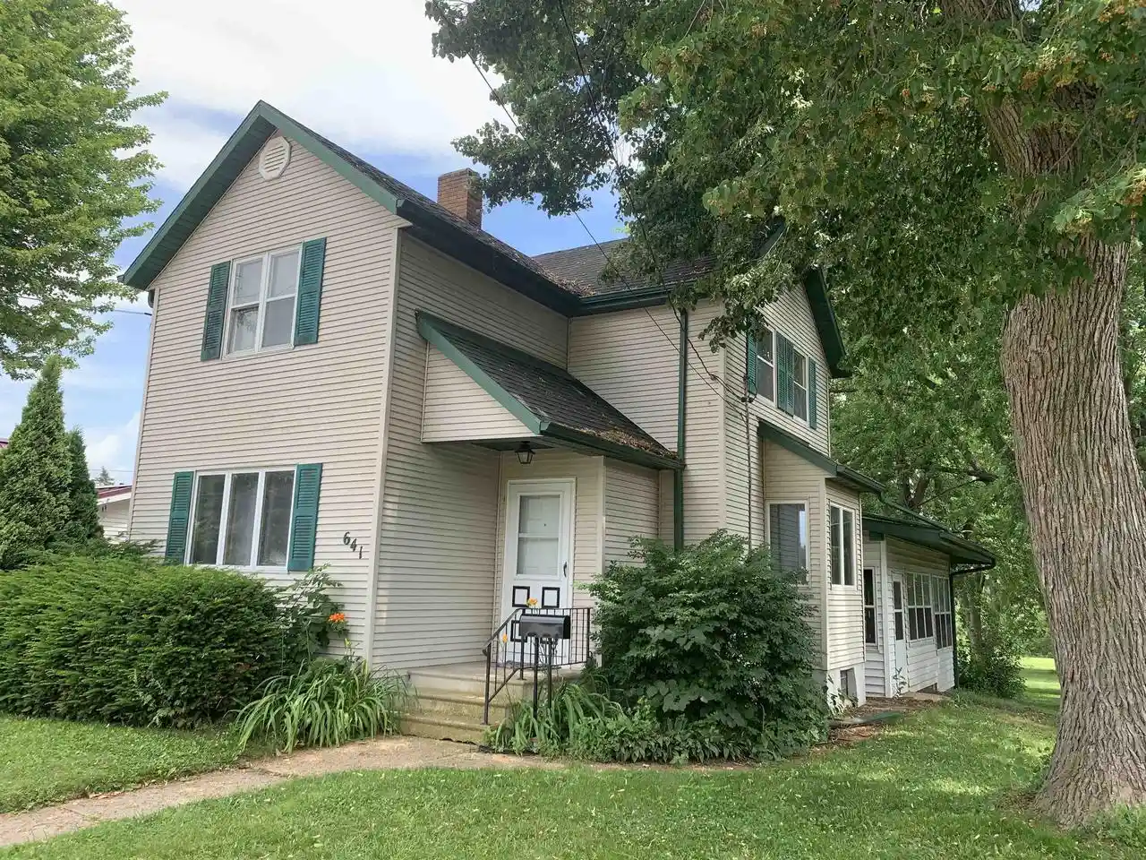 Homes for sale in Beaver Dam, WI | 641 S Center Street Street, Beaver Dam, WI 53916 | MLS# 2027673