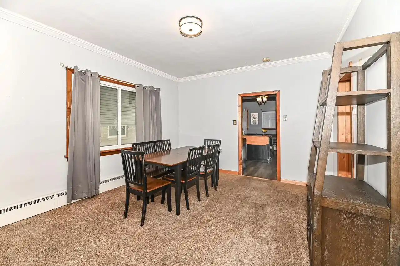 Homes for sale in South Milwaukee, WI | 1521 Marquette Avenue Avenue, South Milwaukee, WI 53172 | MLS# 1970823