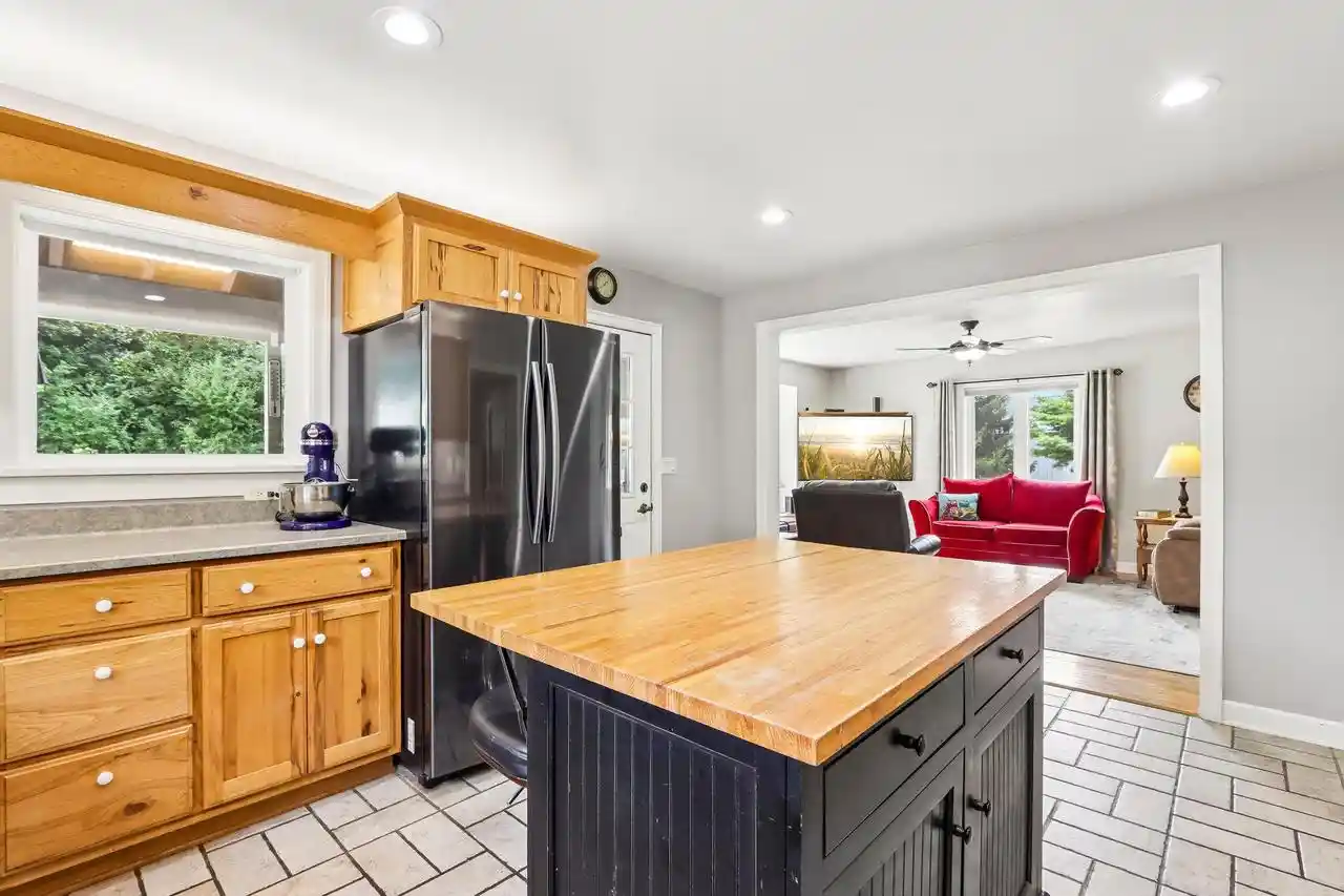 2nd image of S17w32648 Mickle Road Road, Delafield, WI 53018 | MLS# 1970827