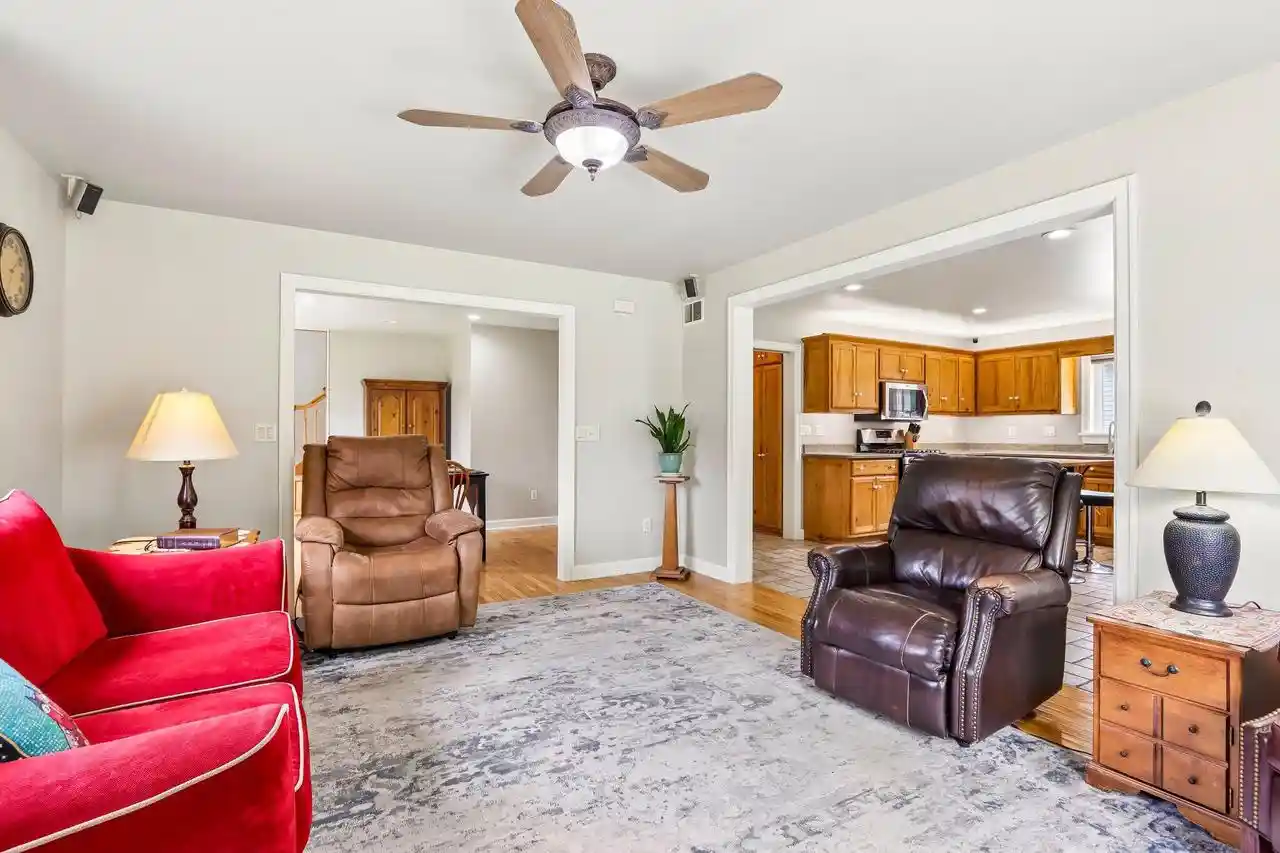 5th image of S17W32648 Mickle Road Road, Delafield, WI 53018 | MLS# 1970827