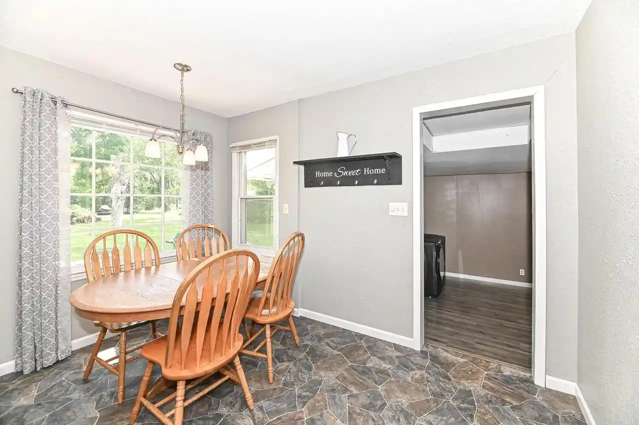 Homes for sale in Muskego, WI | S64W18606 Topaz Dr Dr, Muskego, WI 53150 | MLS# 1970838