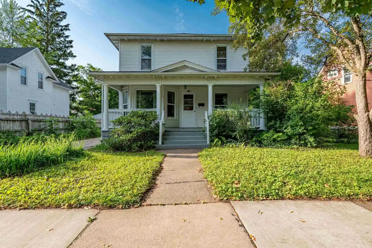 1st image of 810 Adams Street Street, Wausau, WI 54403 | MLS# 22603173