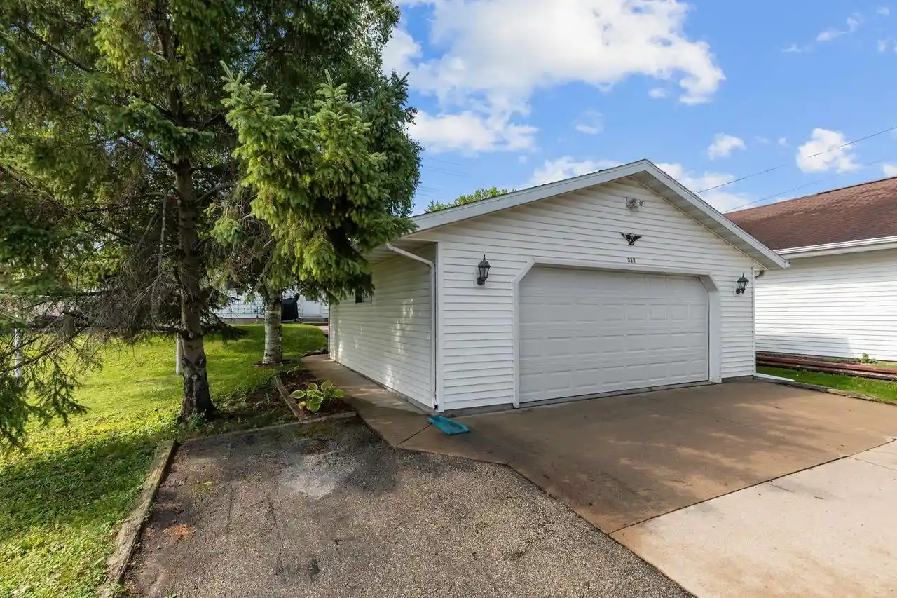 Homes for sale in Kaukauna, WI | 312 W 10th Street Street, Kaukauna, WI 54130 | MLS# 50328825