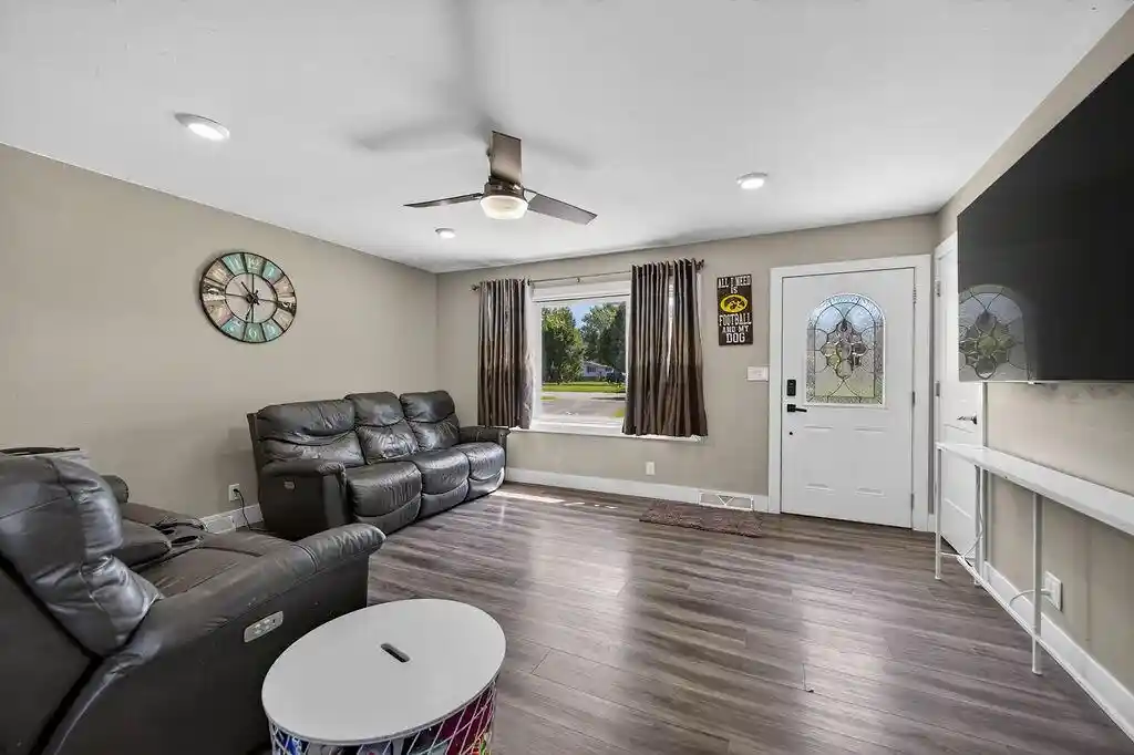 33rd image of W7079 Evergreen Way Way, Onalaska, WI 54650 | MLS# 1970847