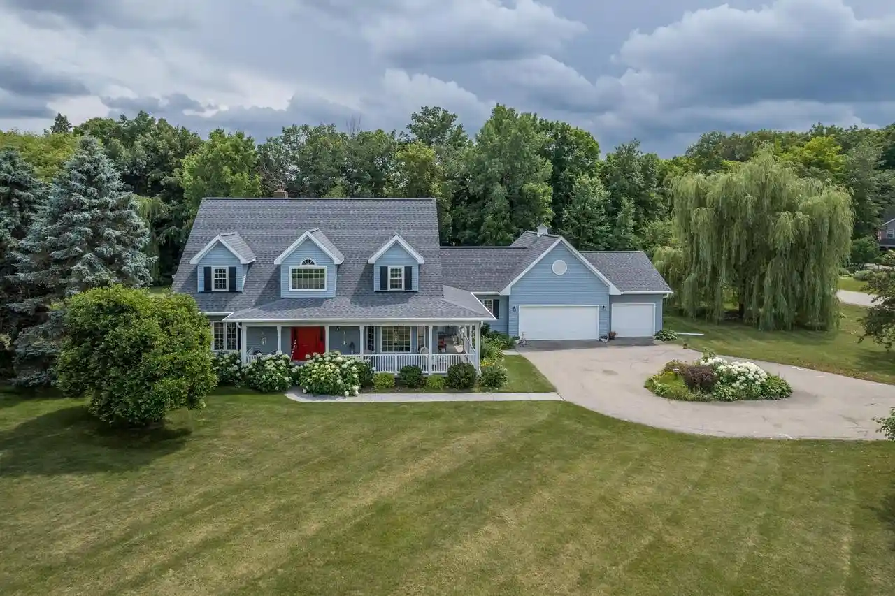 1st image of 3040 Windfield Dr Dr, Neenah, WI 54956 | MLS# 50328816
