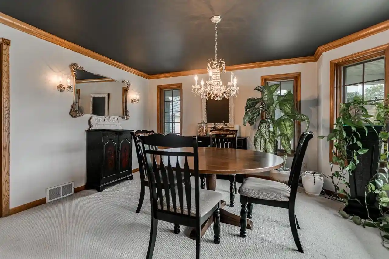 2nd image of 3040 Windfield Dr Dr, Neenah, WI 54956 | MLS# 50328816