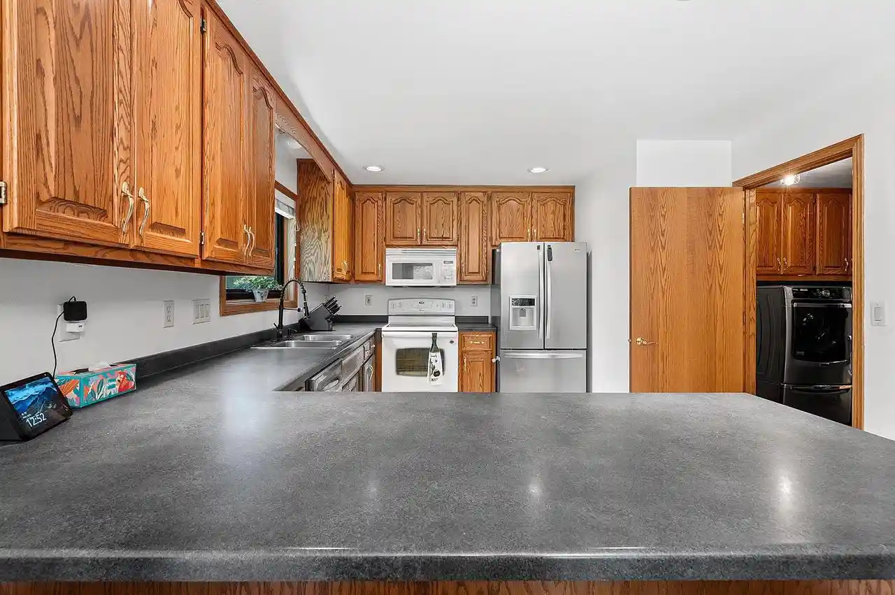 Homes for sale in Green Bay, WI | 1397 Wellington Dr Dr, Green Bay, WI 54173 | MLS# 50328824