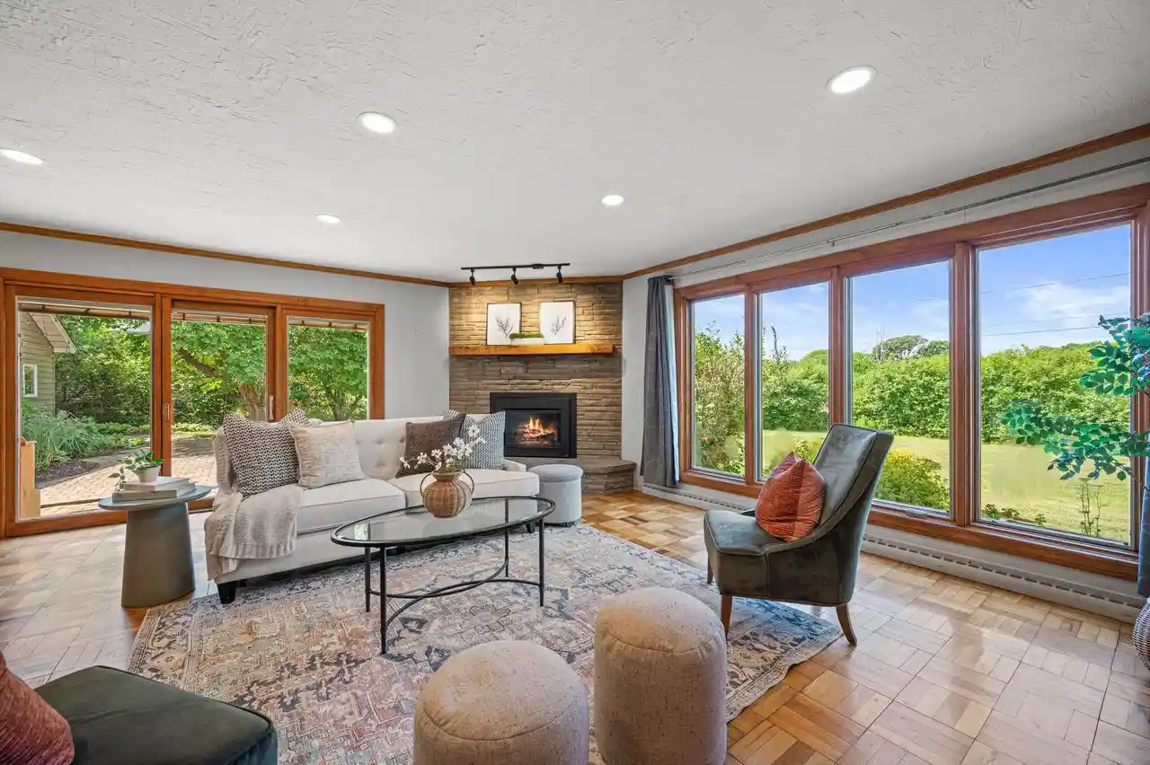 3rd image of 9091 N Pelham Parkway Parkway, Bayside, WI 53217 | MLS# 1970856