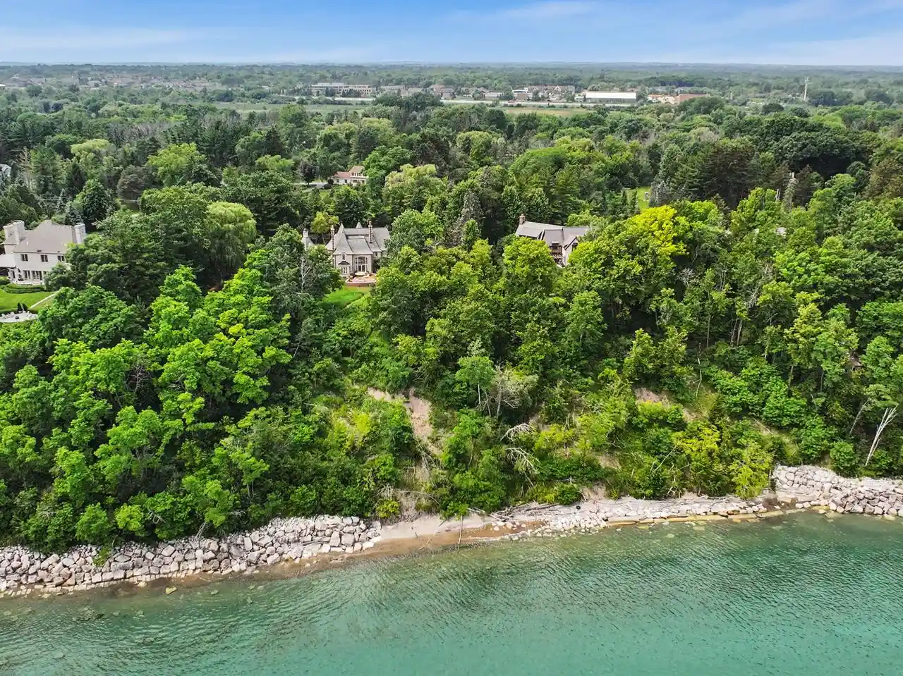 2nd image of 11602 N Shorecliff Lane Lane, Mequon, WI 53092 | MLS# 1970852