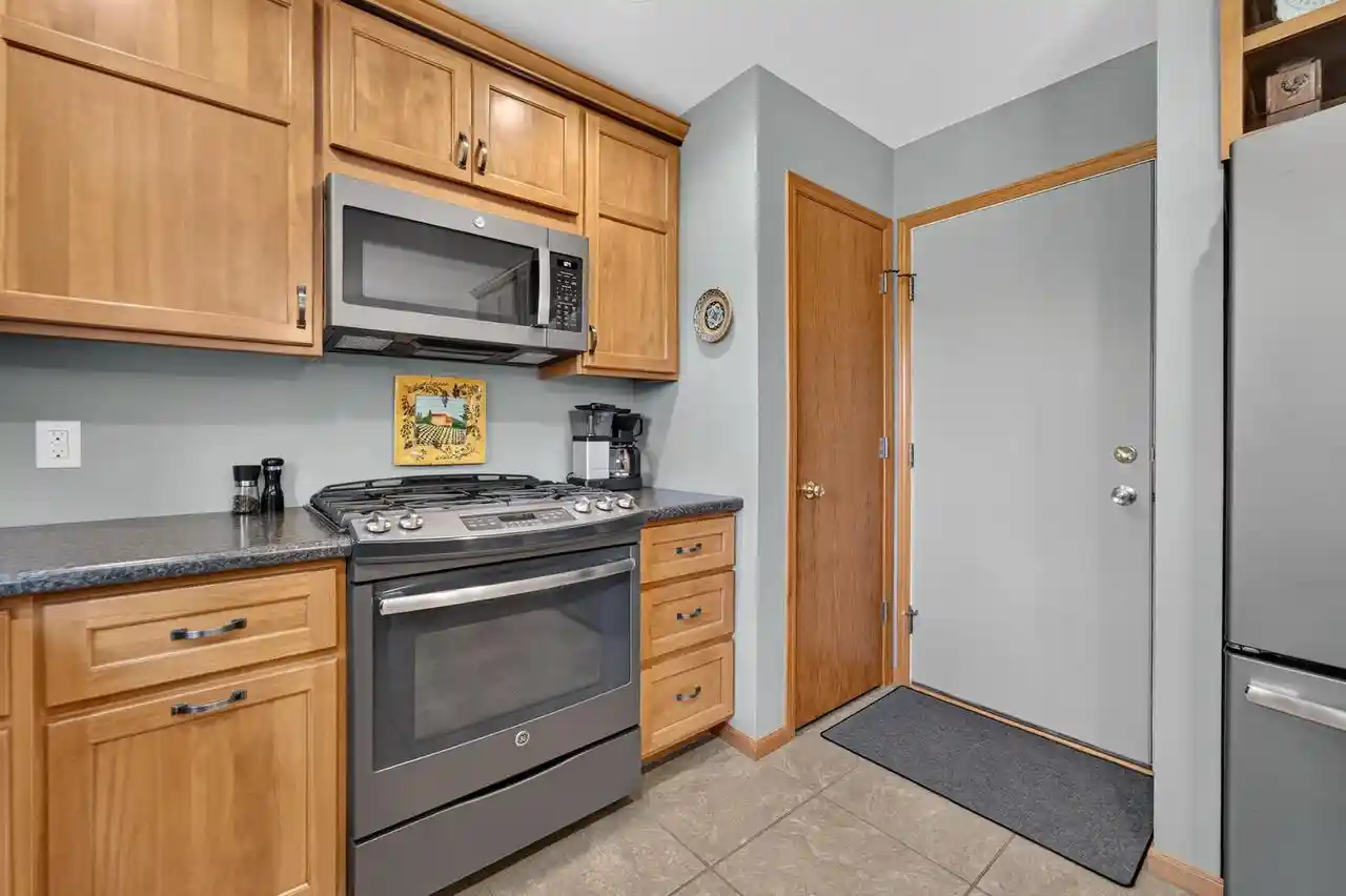 4th image of 837 Vista Ridge Dr Dr, Mount Horeb, WI 53572 | MLS# 2027693