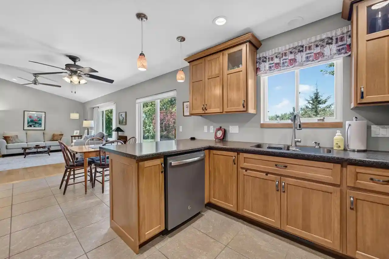 38th image of 837 Vista Ridge Dr Dr, Mount Horeb, WI 53572 | MLS# 2027693