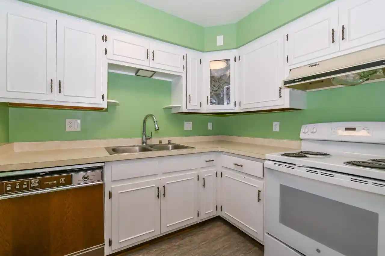 4th image of 3239 S 58Th St St, Milwaukee, WI 53219