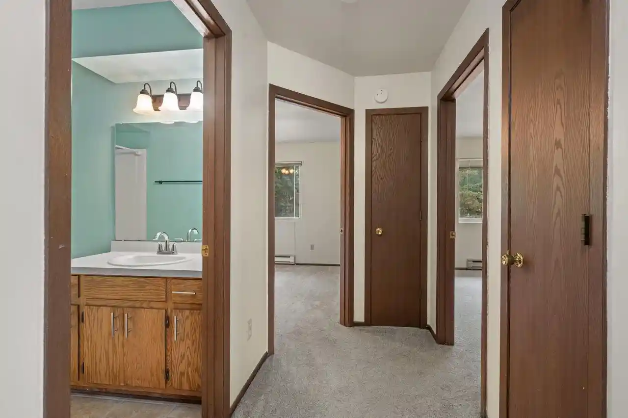 21st image of 410 Cheviot Chase #4, Waukesha, WI 53186 | MLS# 1970882