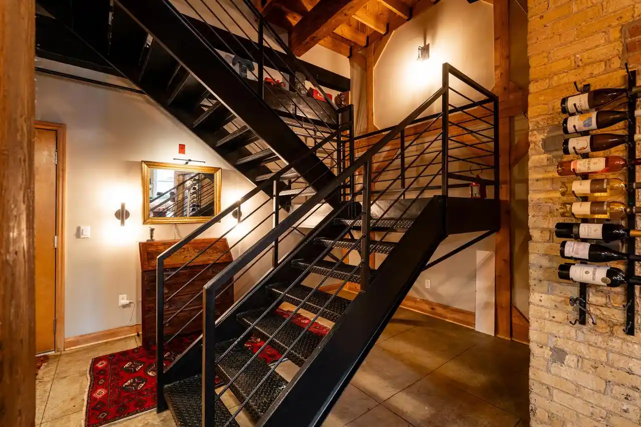 4th image of 904 E Pearson Street Street #104, Milwaukee, WI 53202 | MLS# 1970885