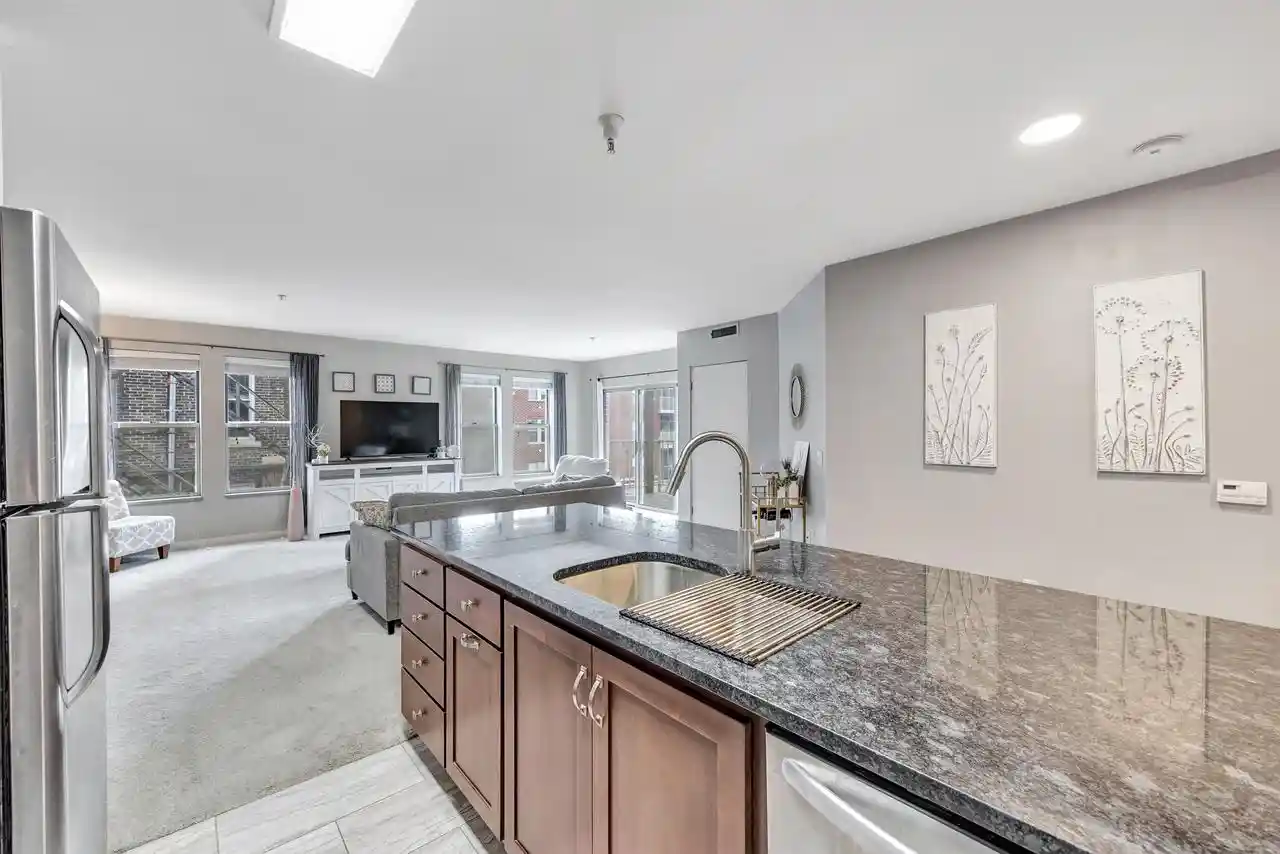 Homes for sale in Green Bay, WI | 118 S Washington Street Street #304B, Green Bay, WI 54301 | MLS# 50328812