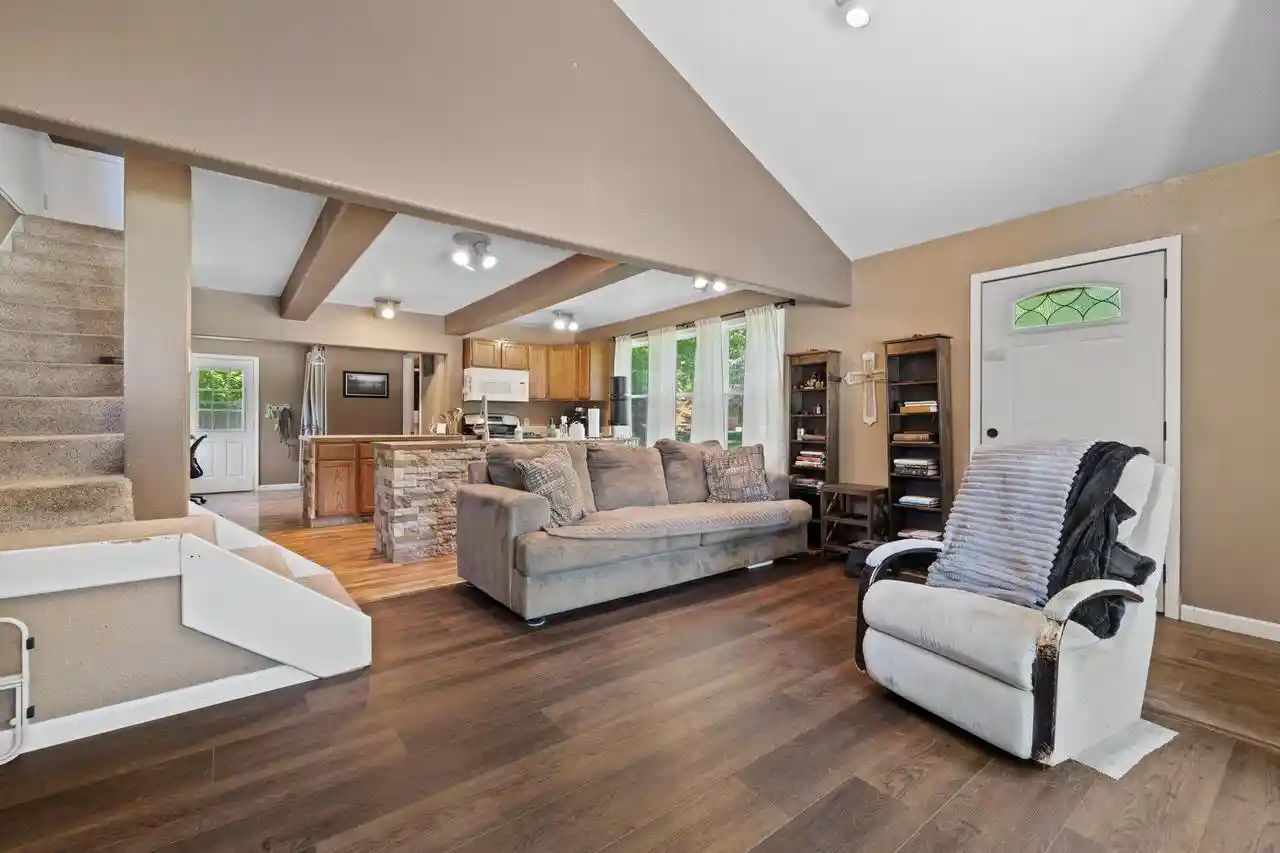 4th image of 326 Woodlawn Avenue Avenue, Burlington, WI 53105 | MLS# 1970886