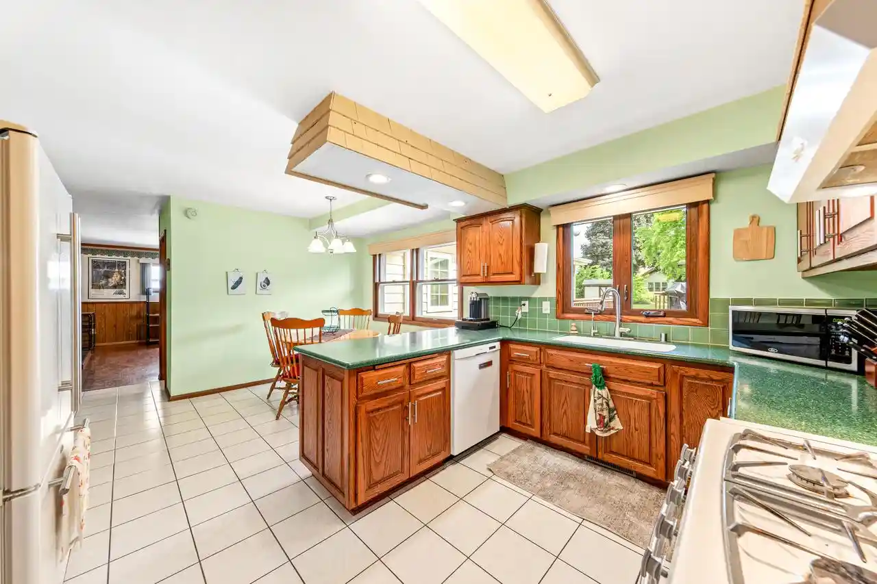 Homes for sale in South Milwaukee, WI | 706 Walnut Street Street, South Milwaukee, WI 53172 | MLS# 1970887