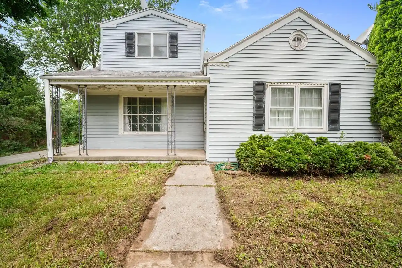 Homes for sale in Glendale, WI | 7333 N Green Bay Avenue Avenue, Glendale, WI 53209 | MLS# 1970890