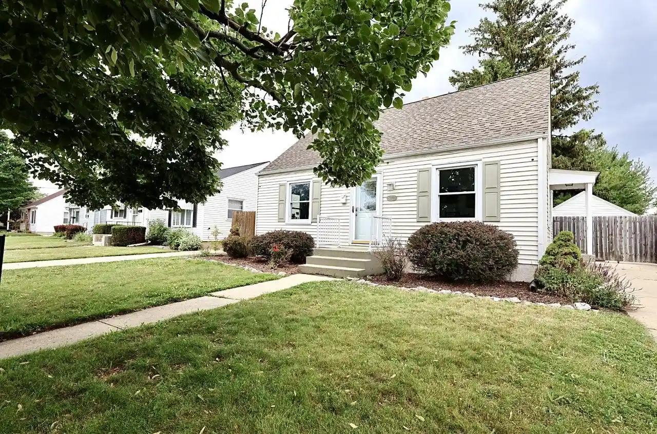 1st image of 2116 30th Street Street, Kenosha, WI 53140 | MLS# 1970893