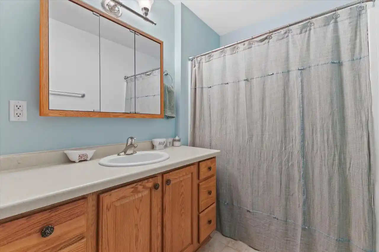 3rd image of 3297 E Ramsey Avenue Avenue, Cudahy, WI 53110 | MLS# 1970897
