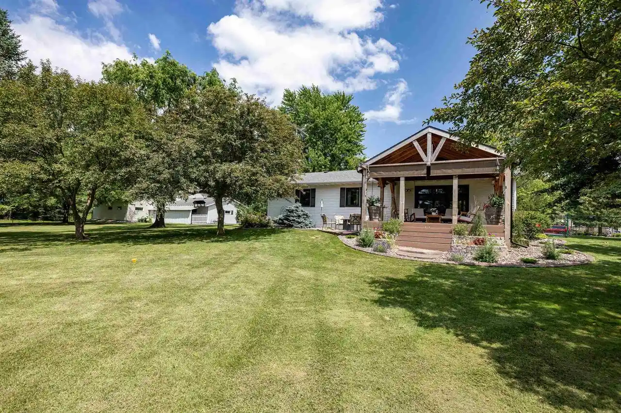 Homes for sale in Black Creek, WI | W5358 County Road A, Black Creek, WI 54106 | MLS# 50328843