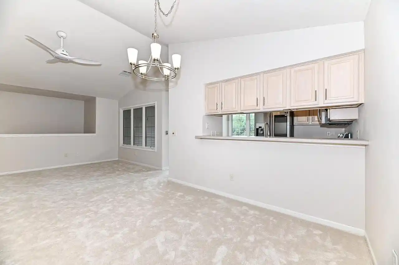 5th image of 9111 Westlake Dr Dr, Greendale, WI 53129 | MLS# 1970916