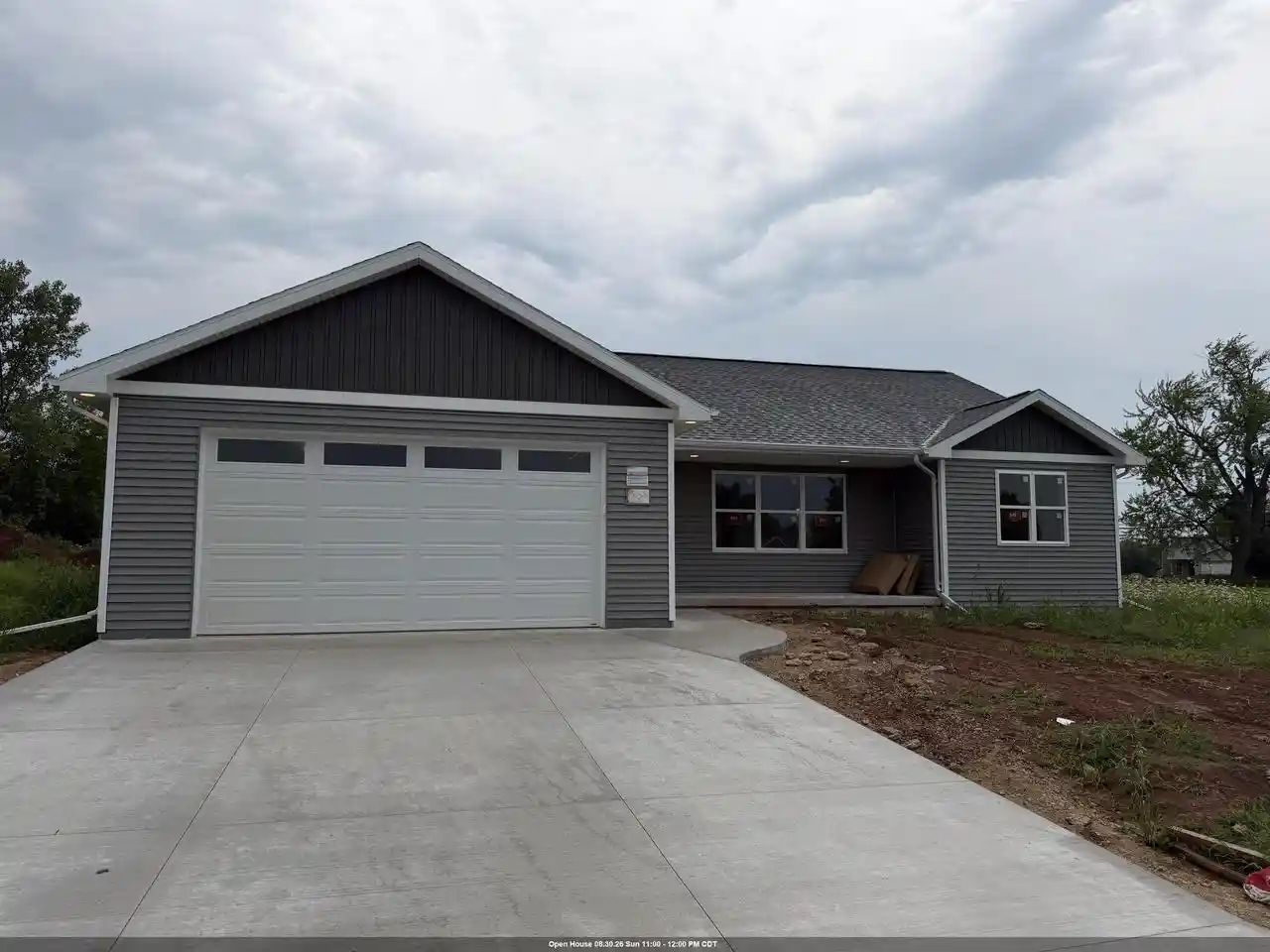1st image of 530 Riverview Dr Dr, Berlin, WI 54923 | MLS# 50328879