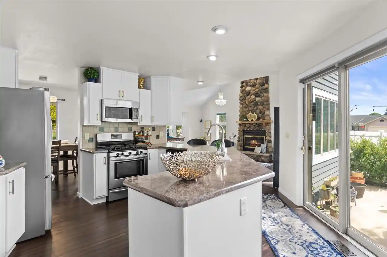 Homes for sale in Franklin, WI | 4450 W Central Avenue Avenue, Franklin, WI 53132 | MLS# 1970952