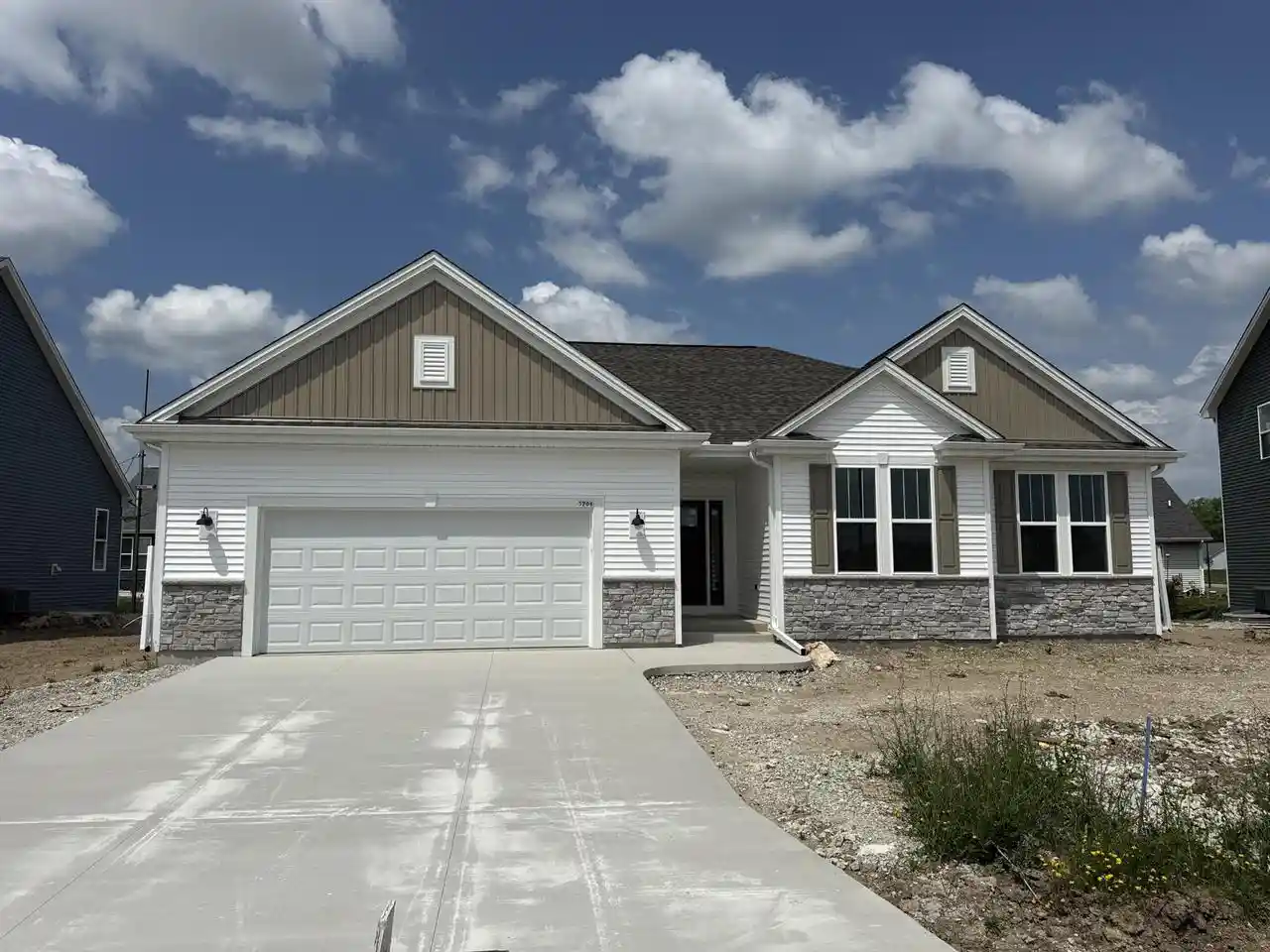 Homes for sale in Franksville, WI | 3708 Bishops Cap Dr Dr, Franksville, WI 53126 | MLS# 1970948